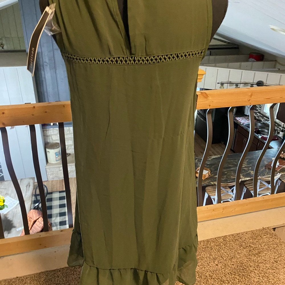 Olive Green Flowy Dress DONATING SOON!! - Picture 4 of 4